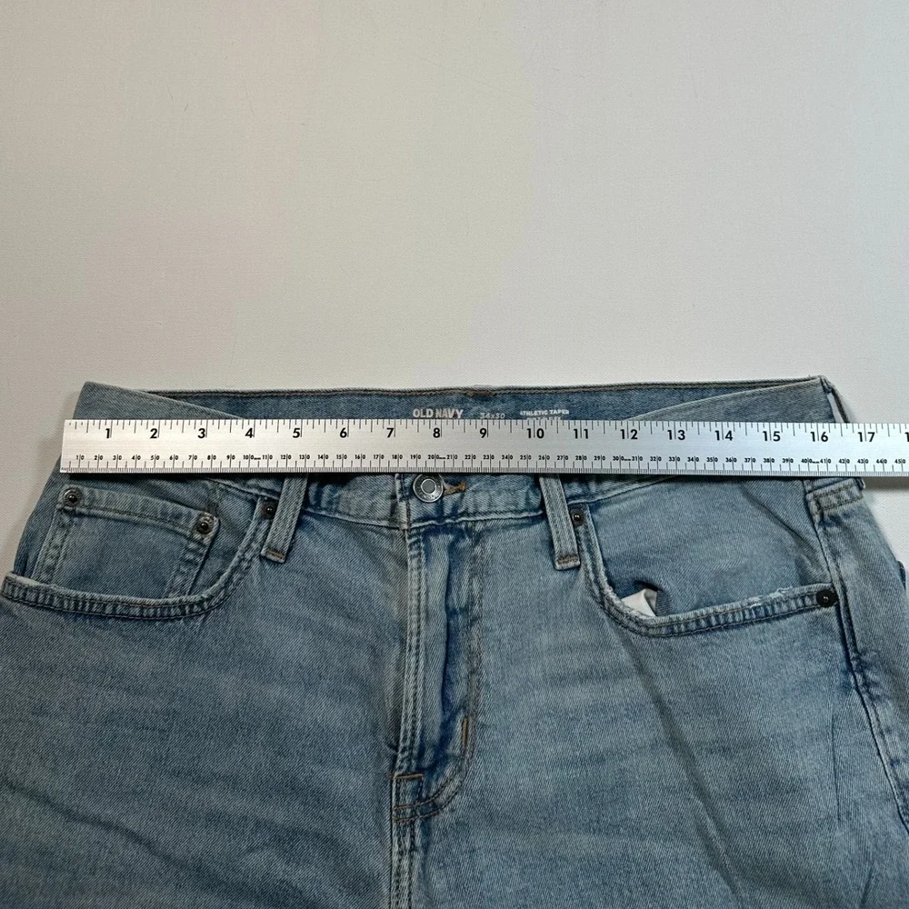 Old Navy Athletic Taper Jeans Mens 34x30 Light Wash Built-In Flex Denim Pants